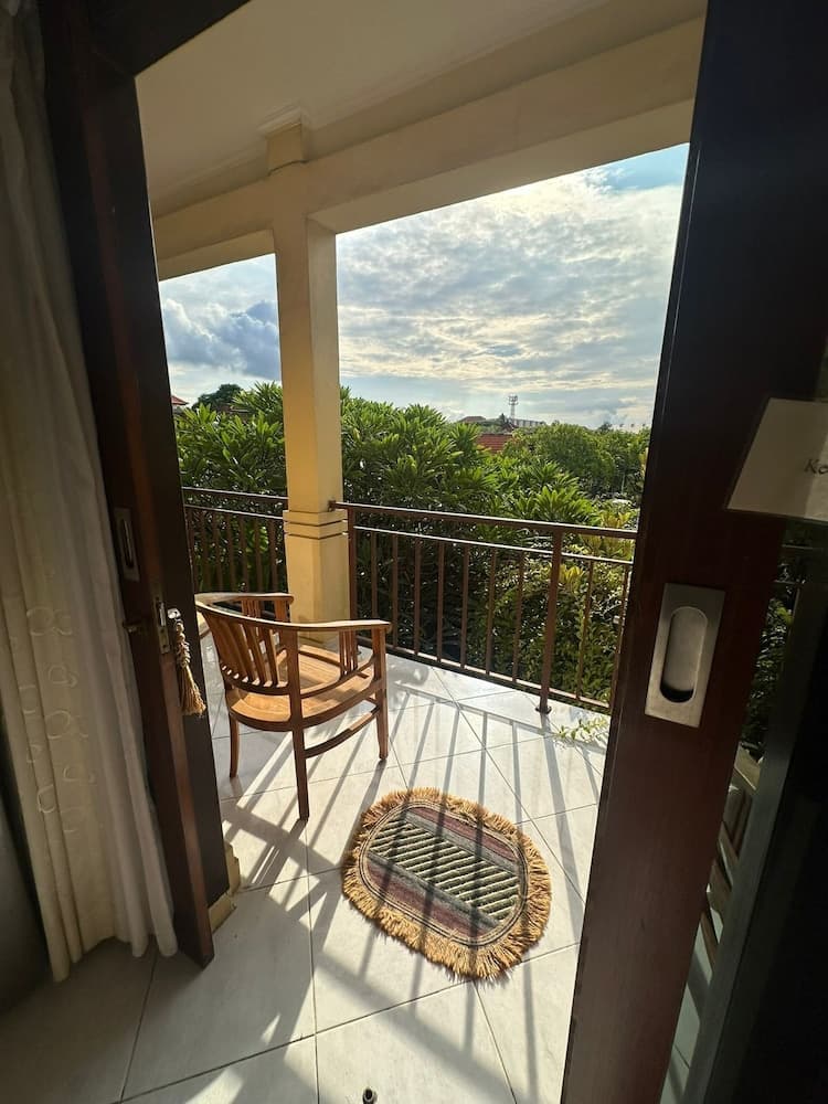 Sari Buana Bed & Breakfast