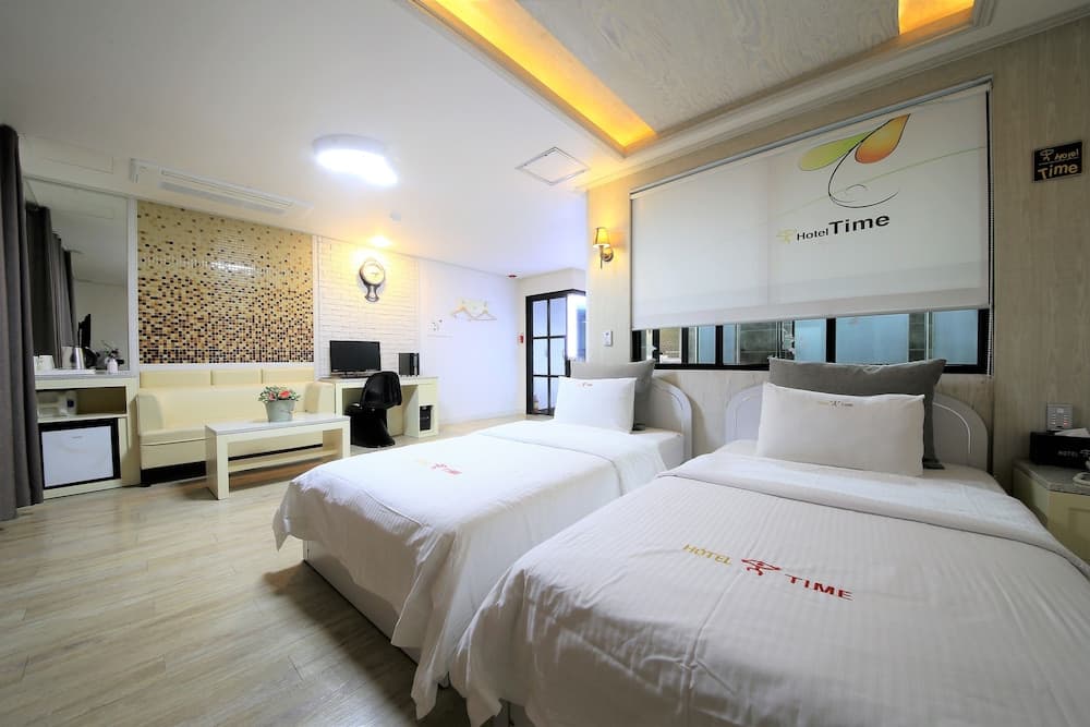 Time Hotel