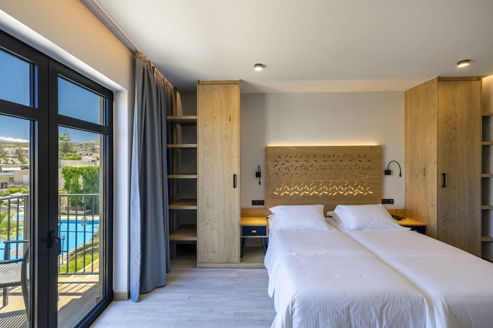 Atlantis Beach Hotel