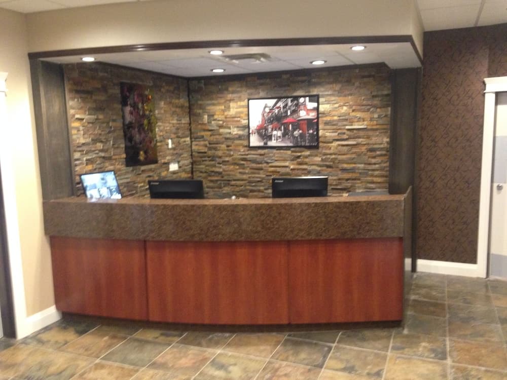 Days Inn by Wyndham Sylvan Lake