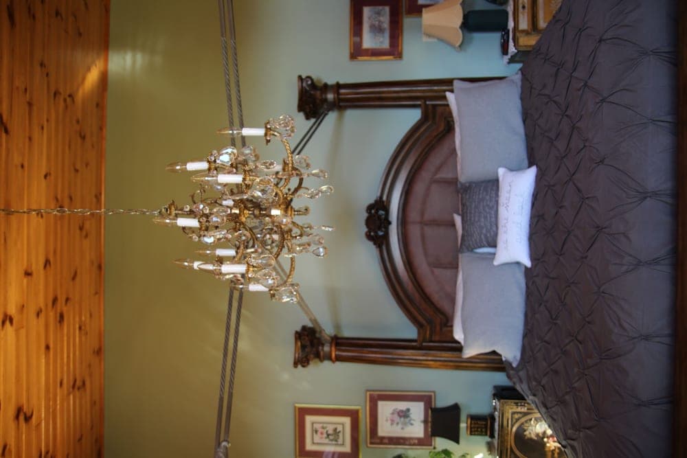 Jewel on the Hill Bed & Breakfast