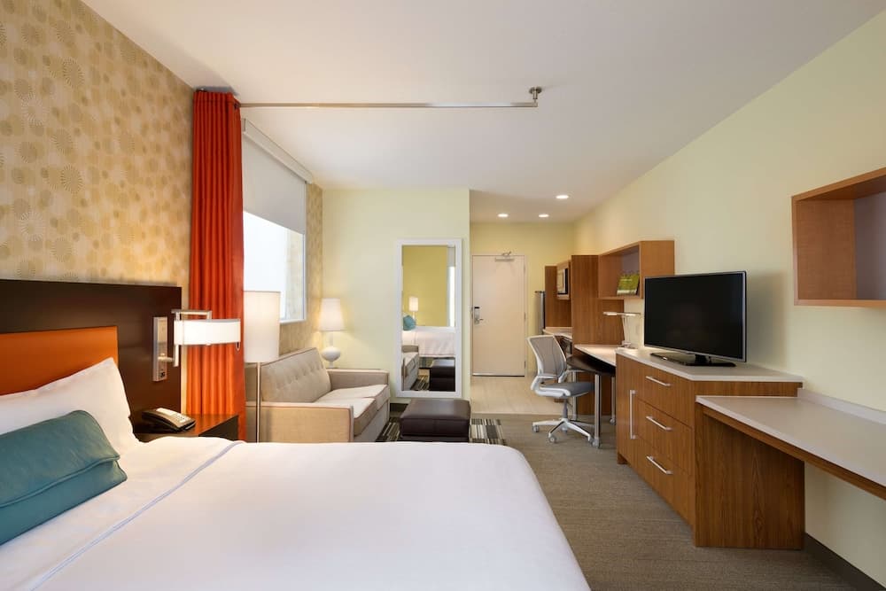 Home2 Suites by Hilton Minneapolis Bloomington