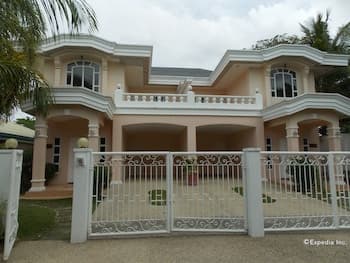 Bearland Paradise Resort