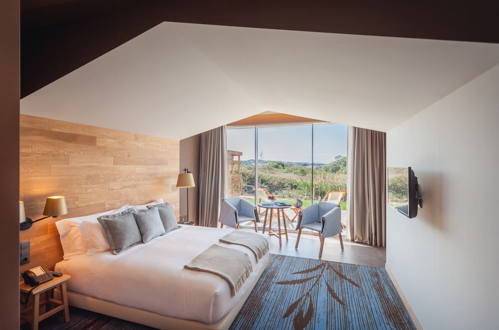 Vale d'Azenha Hotel and Residences