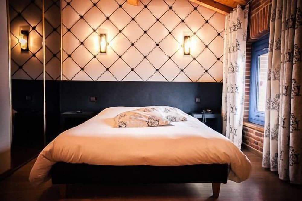 Les Ecuries de la Tour