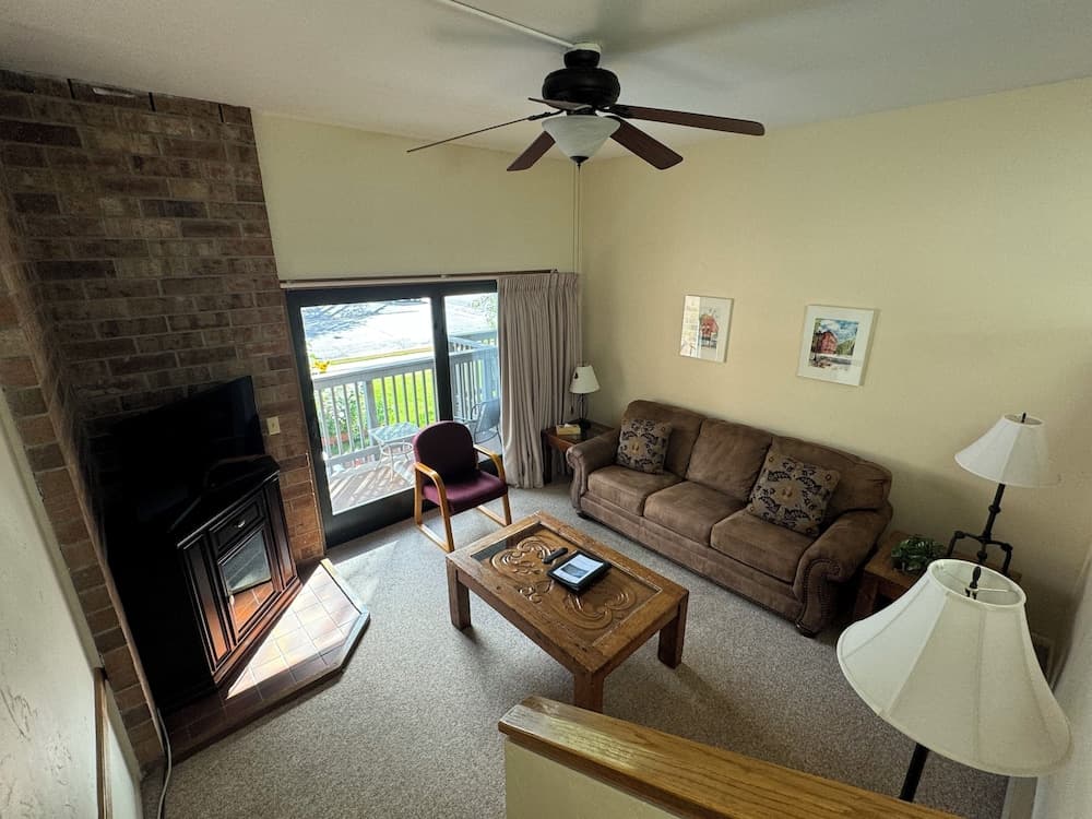 Shadow Mountain Lodge