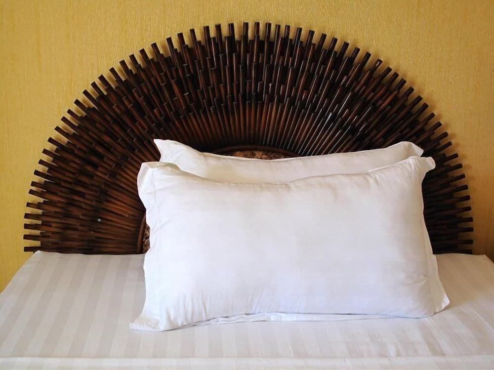 Malapascua Legend Water Sports & Resort