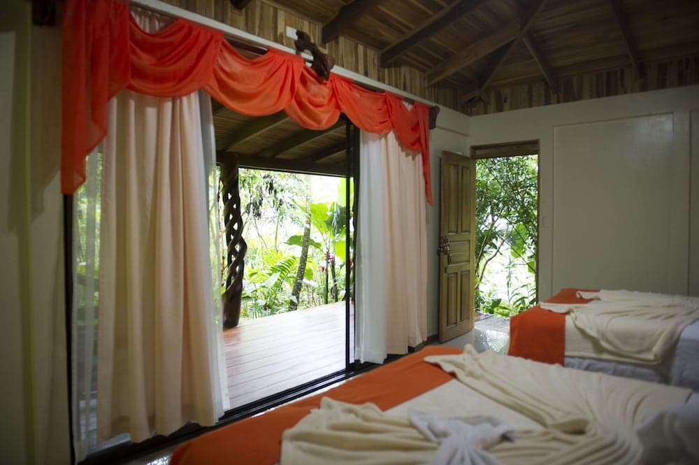 Hotel Catarata Río Celeste