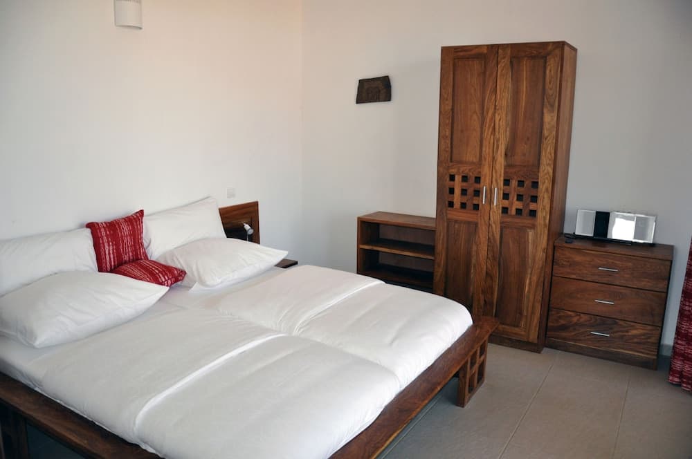 Leo's Beach Hotel & Restaurant - Adults Only