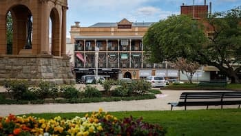 Bathurst Royal Apartments