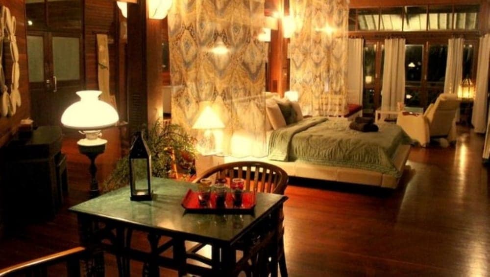 Breve Azurine Lagoon Retreat