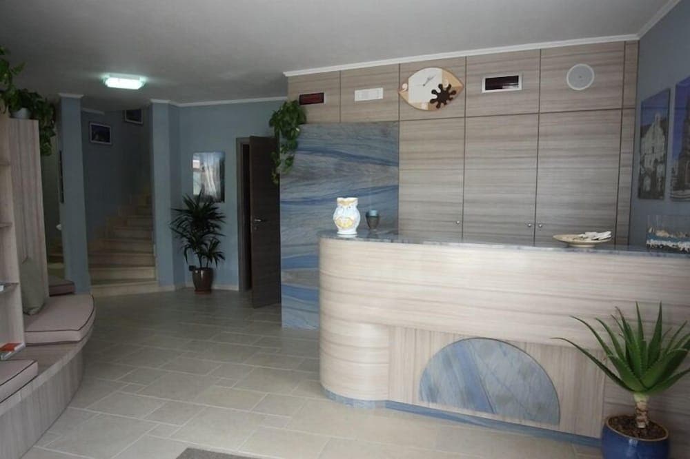 La Maison Rouge Resort