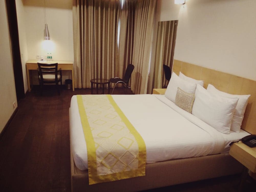 Stately Suites NH 8
