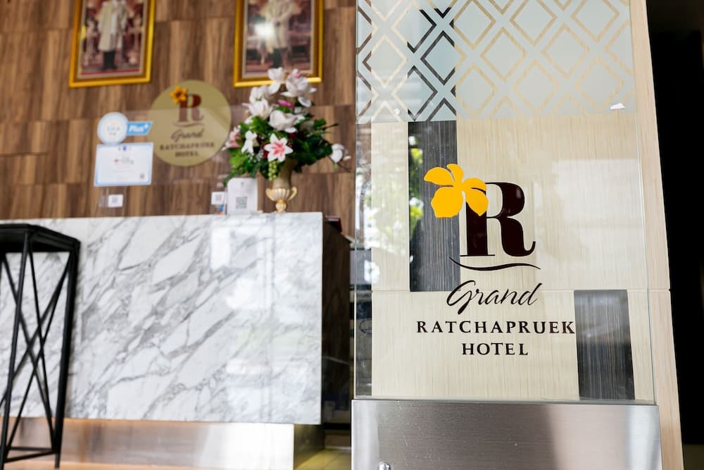 Grand Ratchapruek Hotel