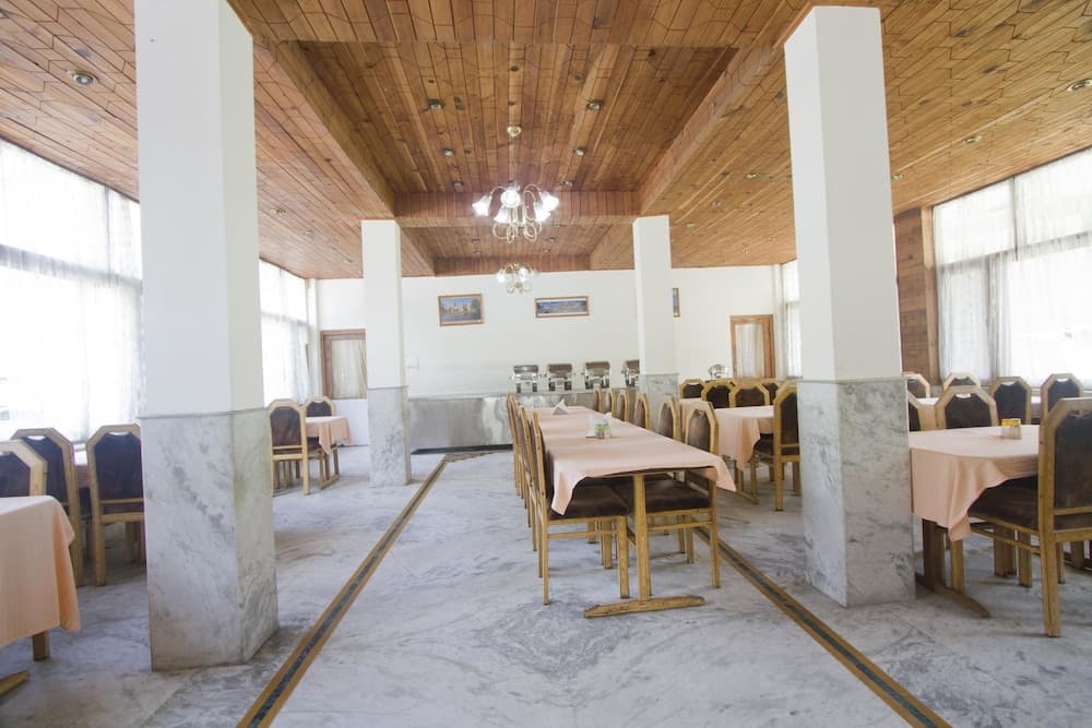 OYO 1537 Hotel Highland