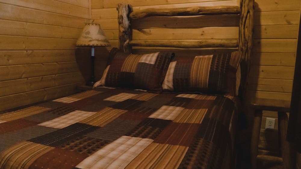 Ouray Riverside Resort - Inn & Cabins