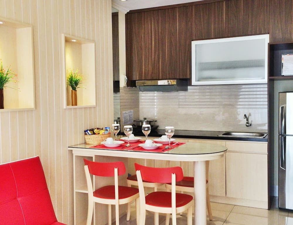 Ravarine Suite Apartment