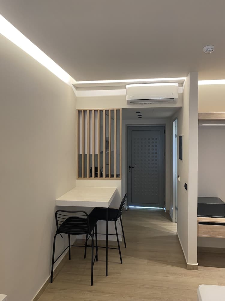 Barbie Hotel Apartments