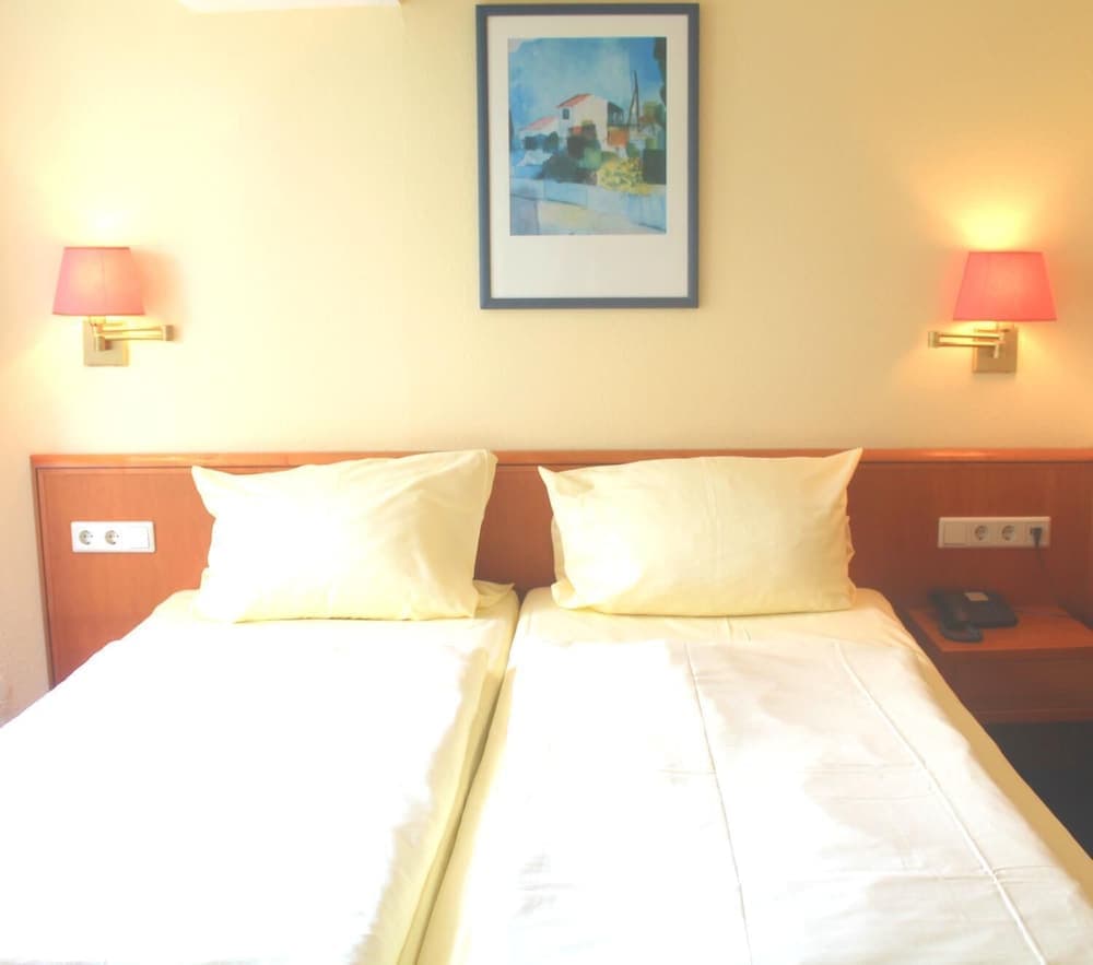 HOTEL EDEN - AM HOFGARTEN