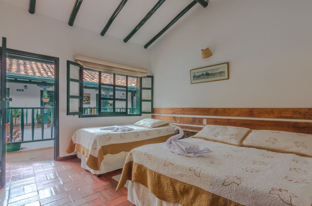 Hospederia La Roca La Plaza Principal