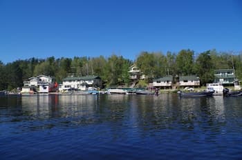 Dogtooth Lake Resort