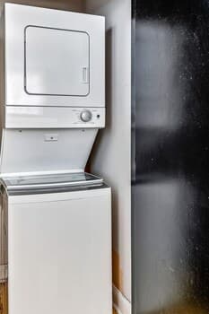 Renaissance Properties - 2135 Walnut