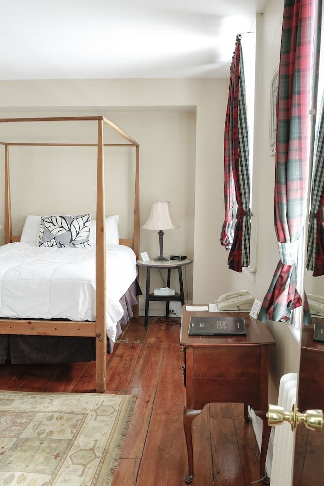 Beekman Arms and Delamater Inn