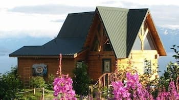 Alaska Adventure Cabins