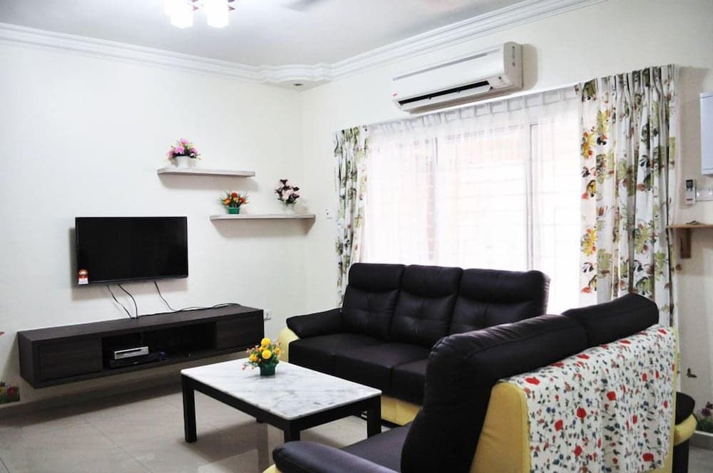 Garden Vacation Suite