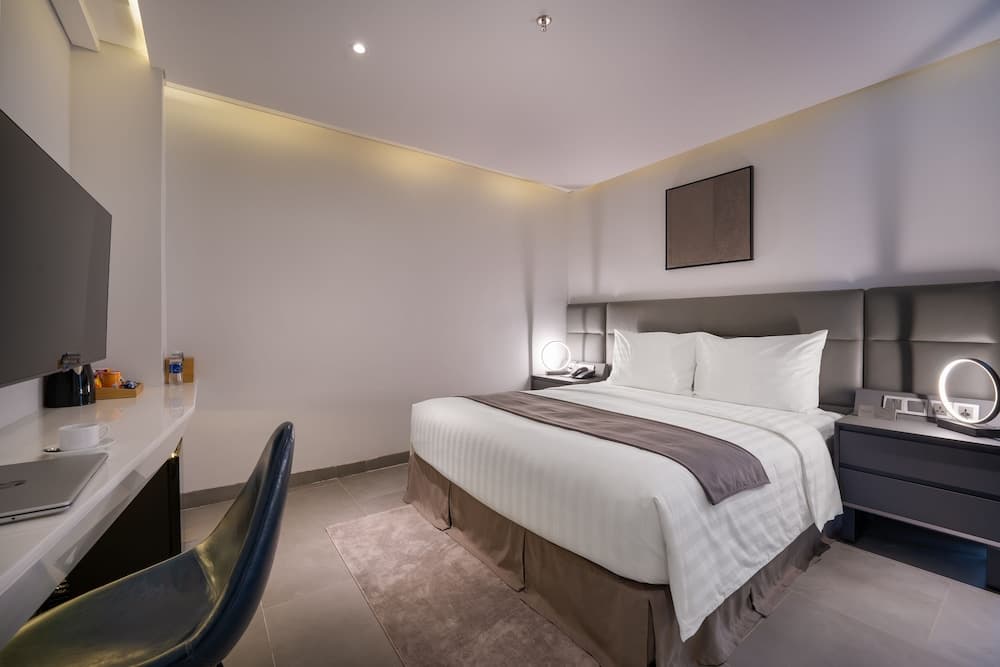 LEGEND Boutique Hotel