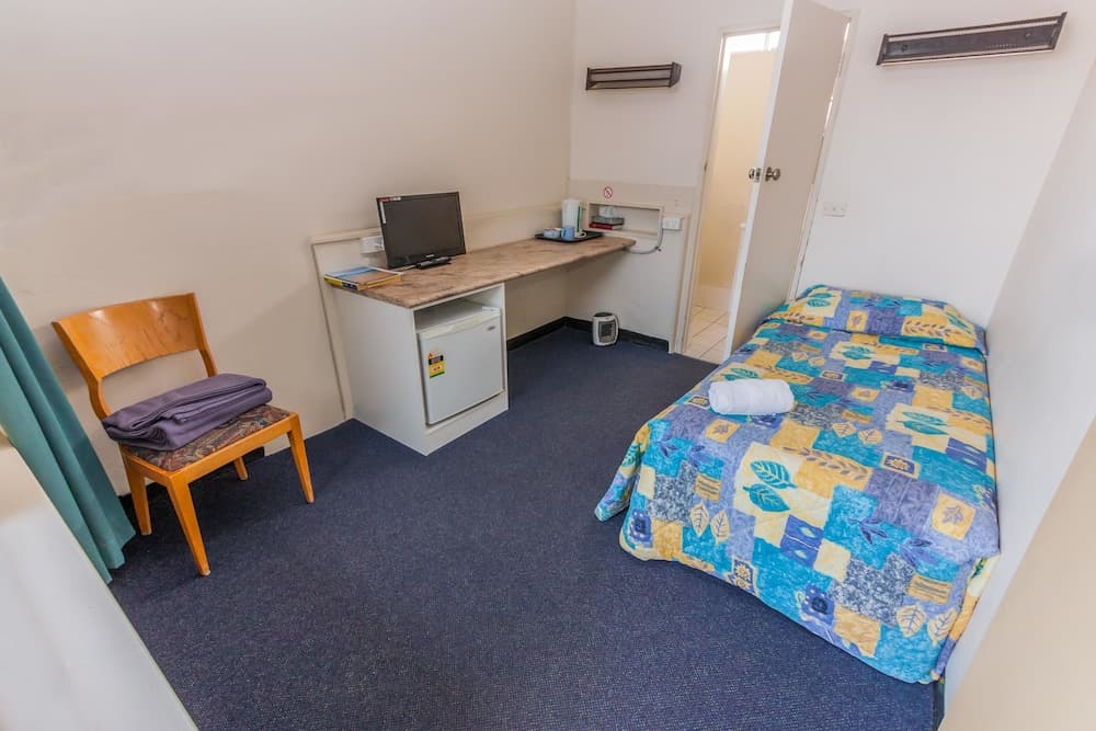 Moruya Waterfront Hotel Motel