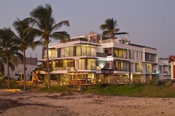 Golden Bay Galapagos