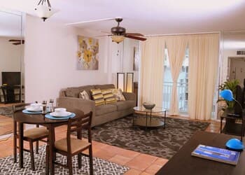 Oasis Guest Apartments - South Beach