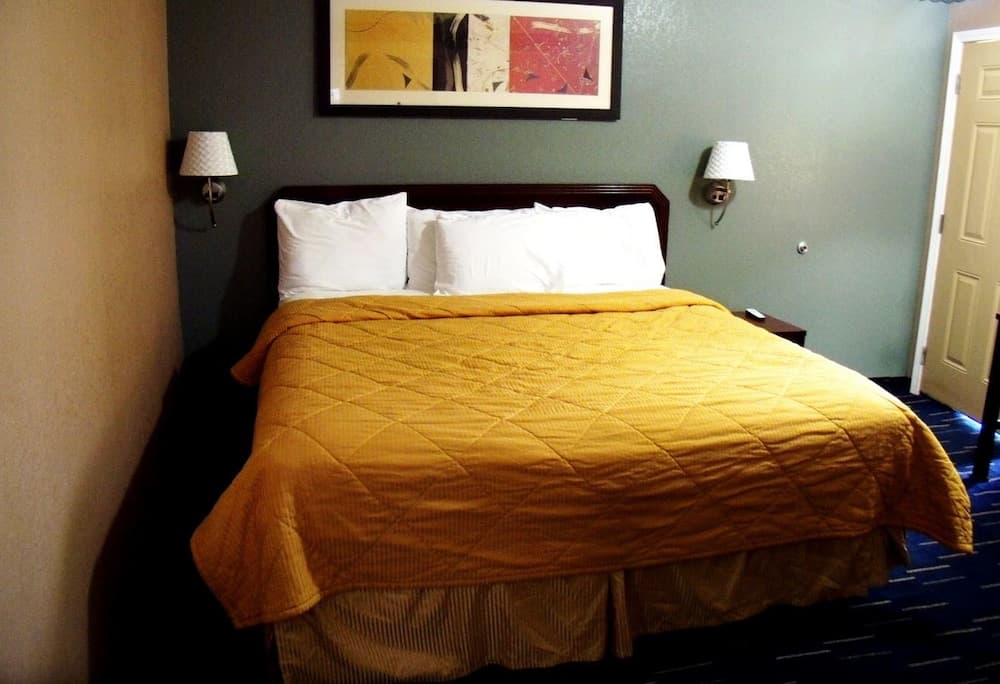 Country Inn Sterling