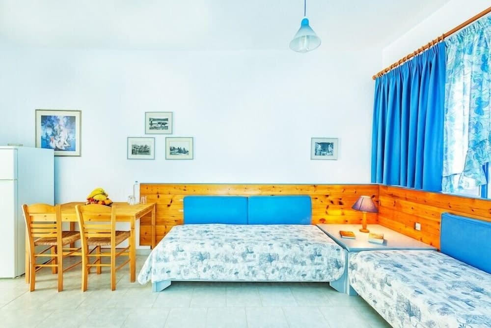 Xenios Faros Apartments