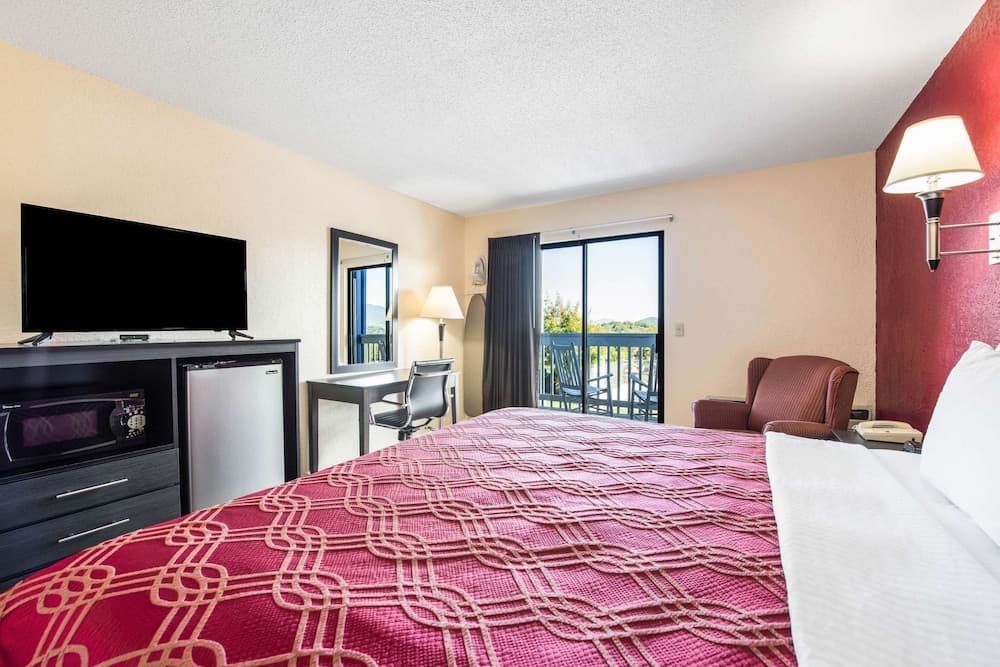 Econo Lodge Waynesville