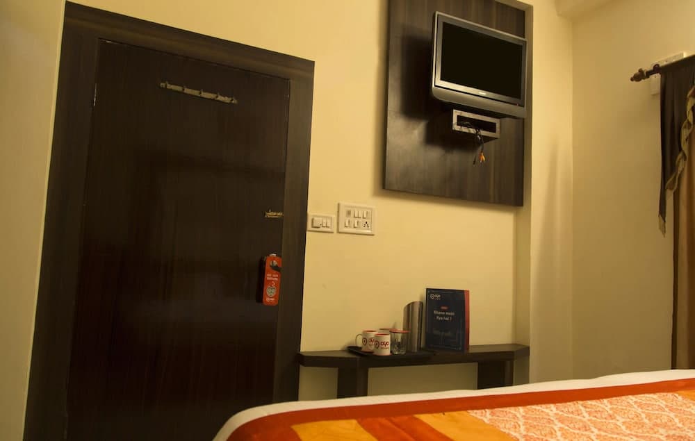 OYO 1049 Nirman Nagar