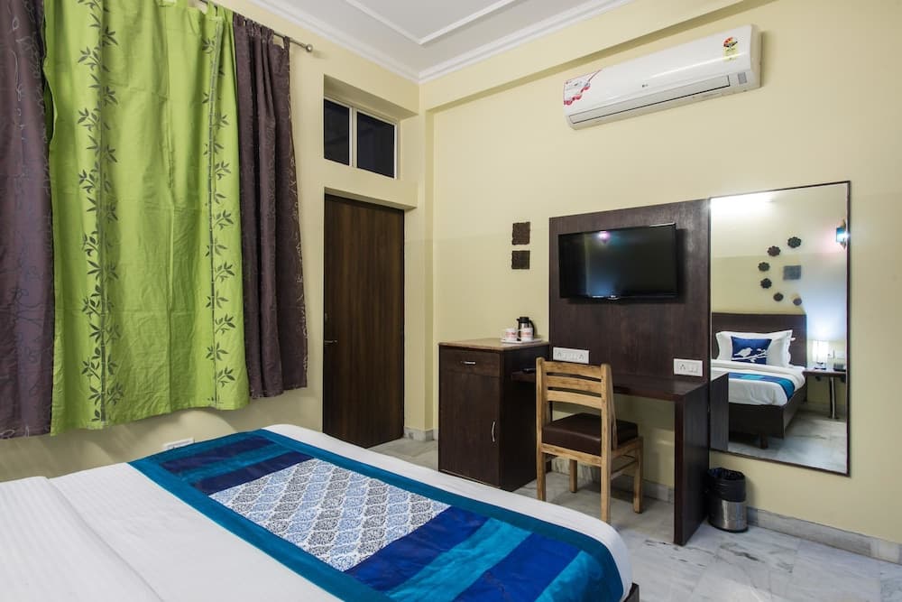 OYO 1143 Hotel RDB Palace