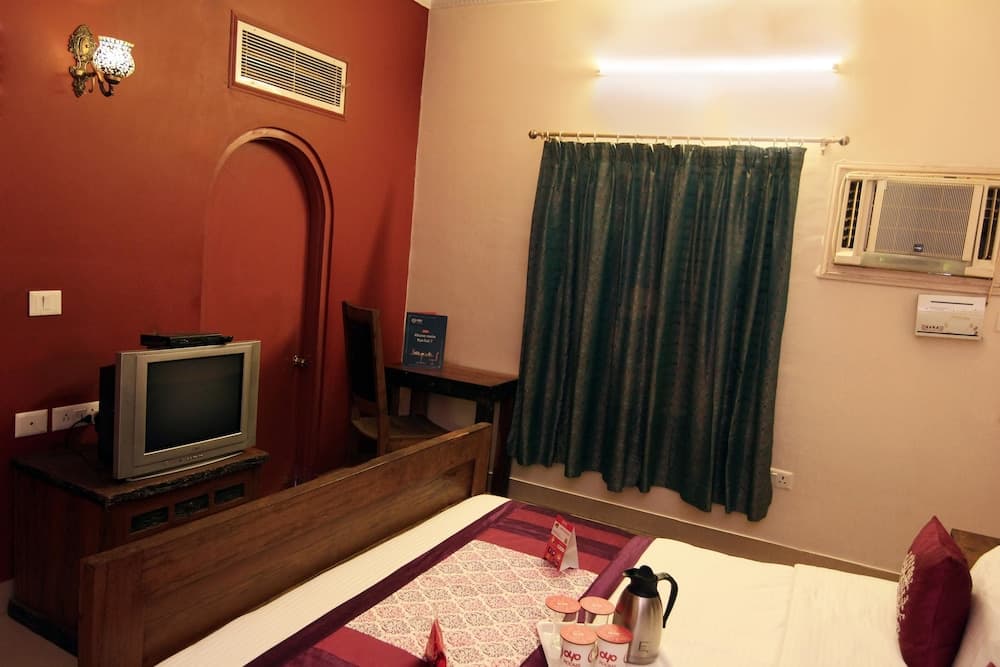 OYO 1656 Hotel Mandela House