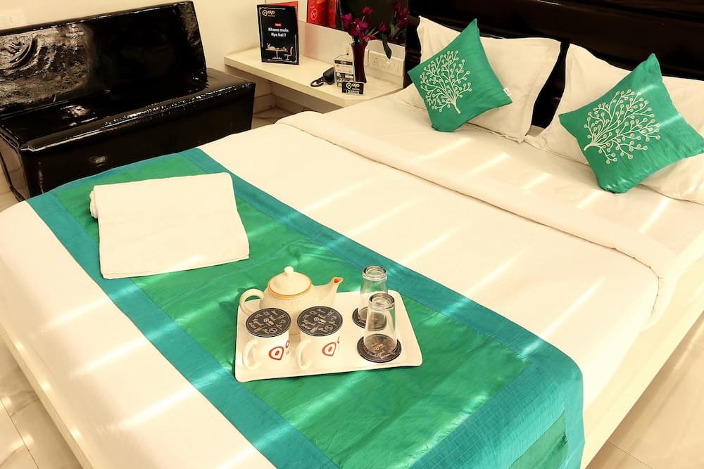 OYO 1483 Hotel Hiland Inn