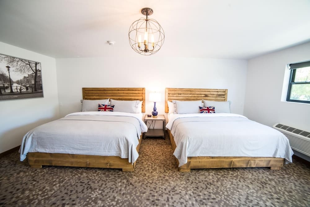 Okoboji Commons Hotel