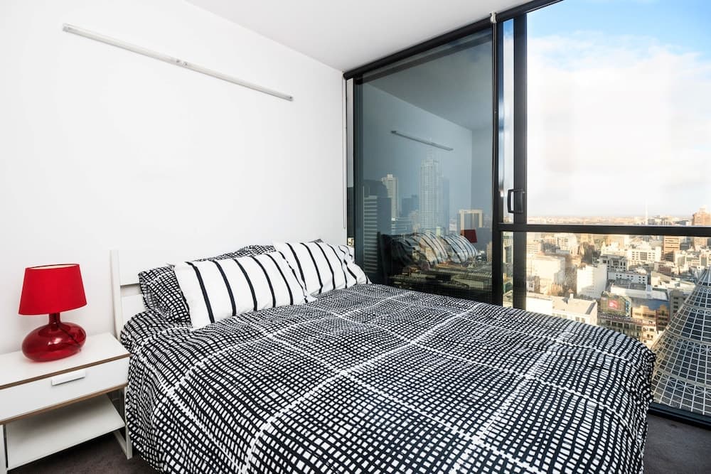 Mono Apartments on Franklin