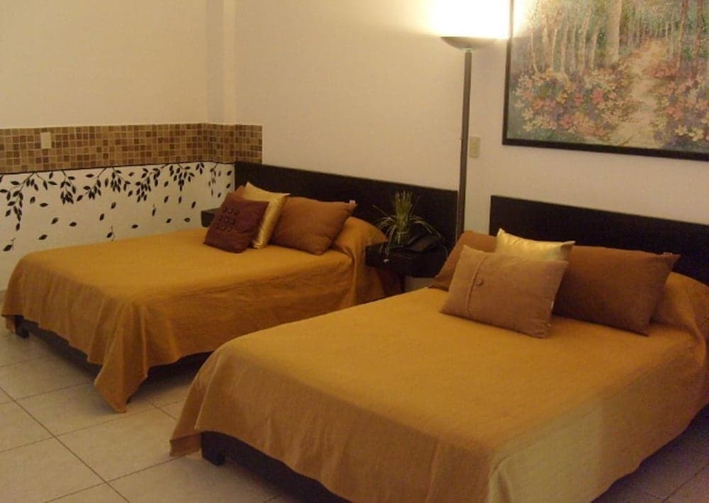 Hotel & Suites Mo Sak