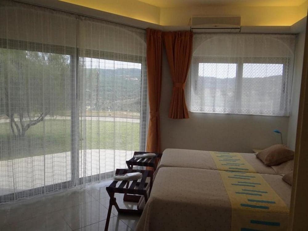 Kefalosbay Residence