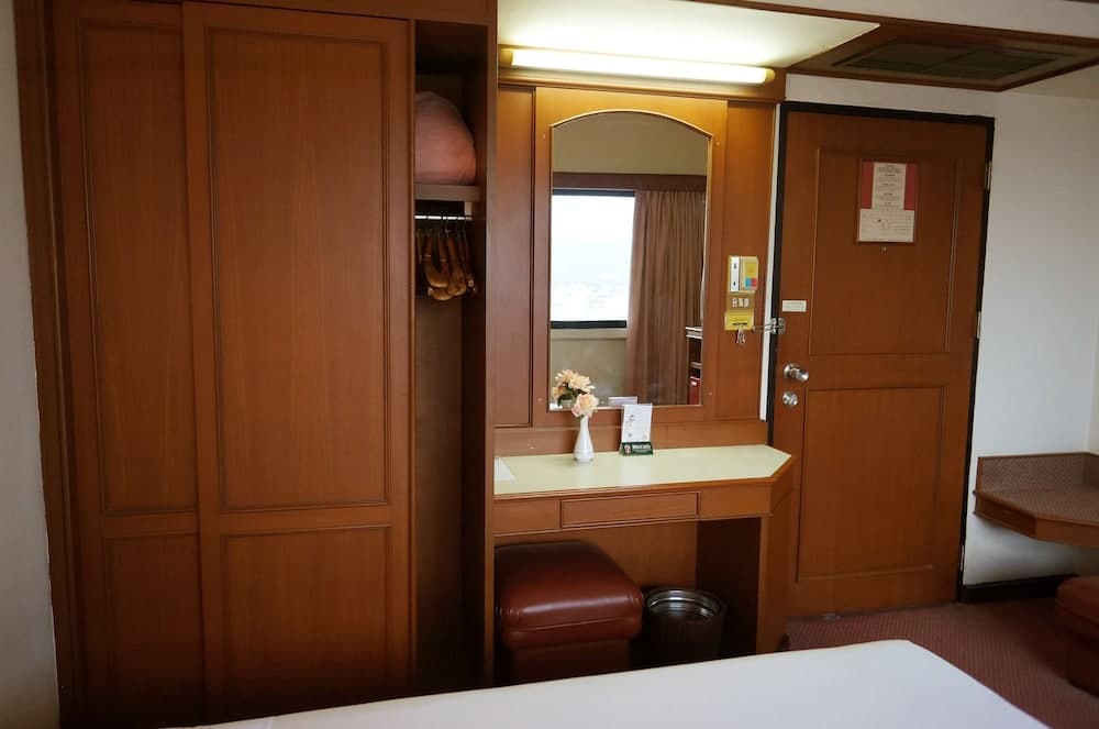 Hatyai Central Hotel