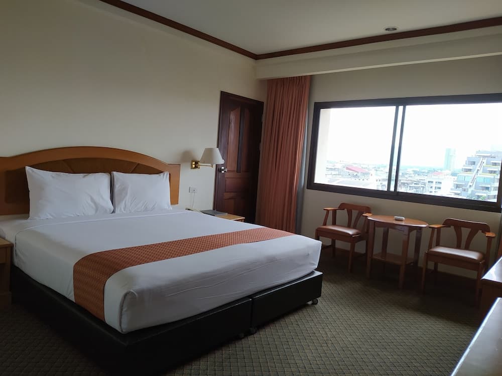 Sing Golden Place Hotel