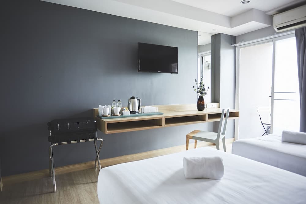 Theorie Hotel Sukhumvit 107 by SLH