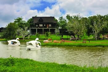 Shwe Pyi Resort
