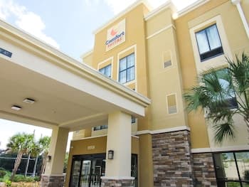 Comfort Suites near Rainbow Springs