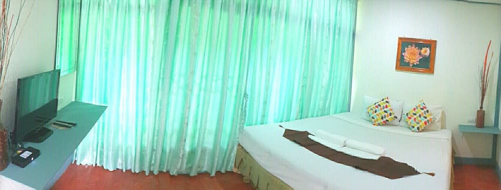 Suanphet Riverview Resort